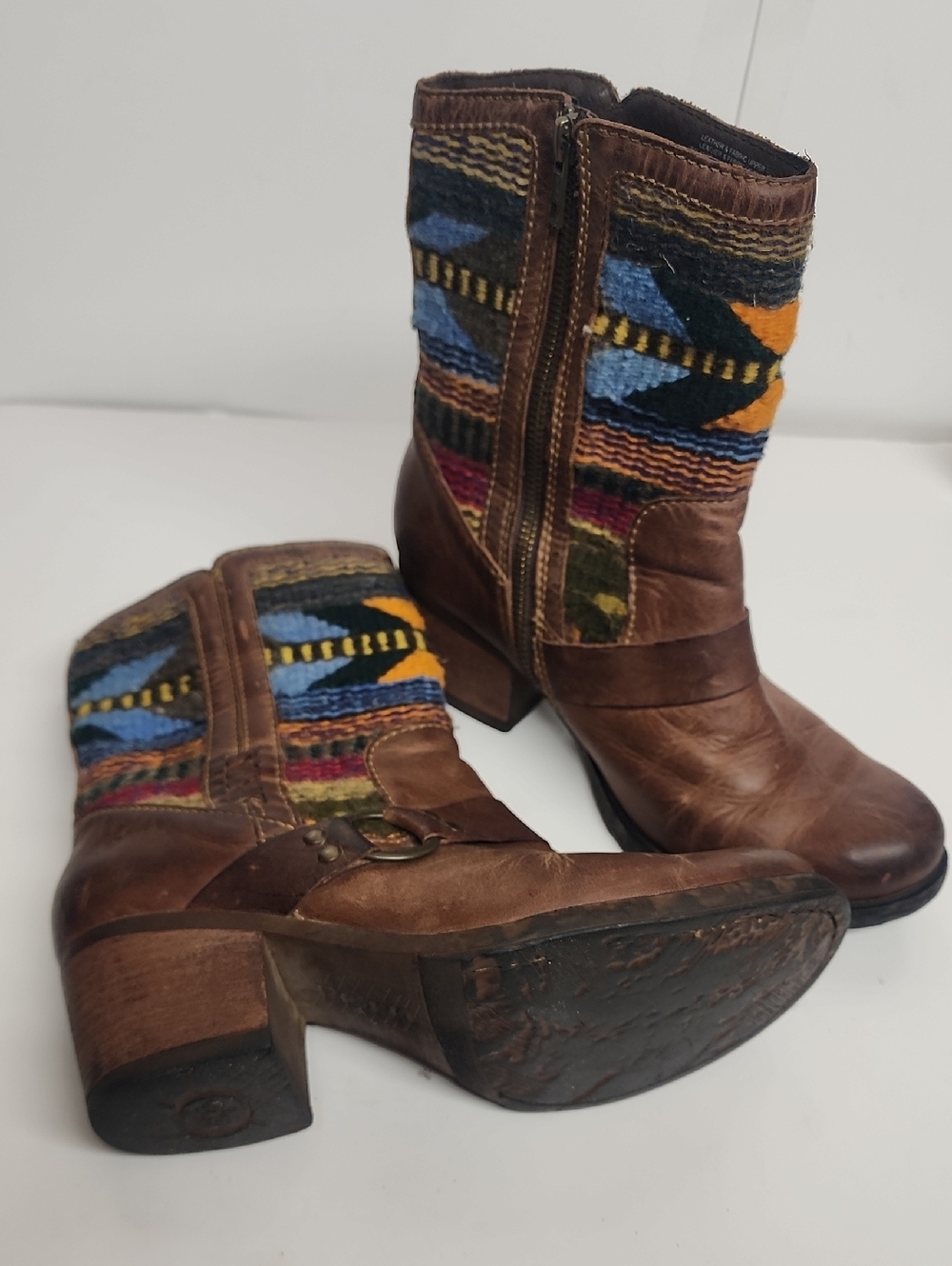 Distressed Born Brown Leather Mid-Heel Ankle Boots  Multicolor Knit Shaft 8.5/40